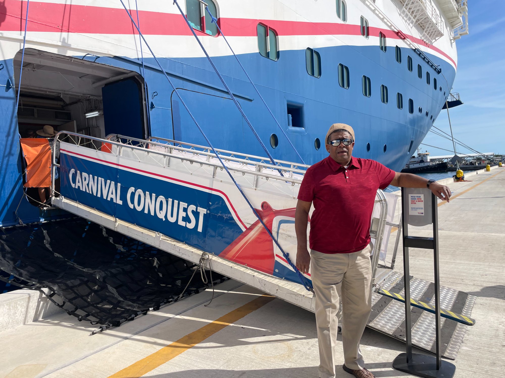 Retreat attendee at Carnival Conquest